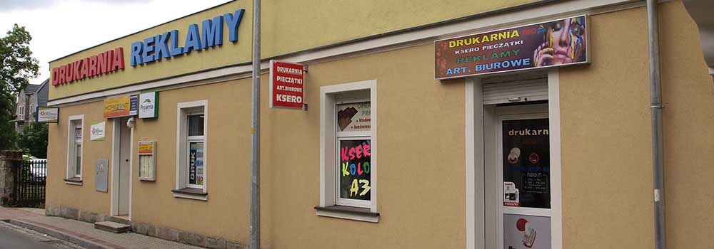 Budynek, w którym znajduje się drukarnia Neograf.